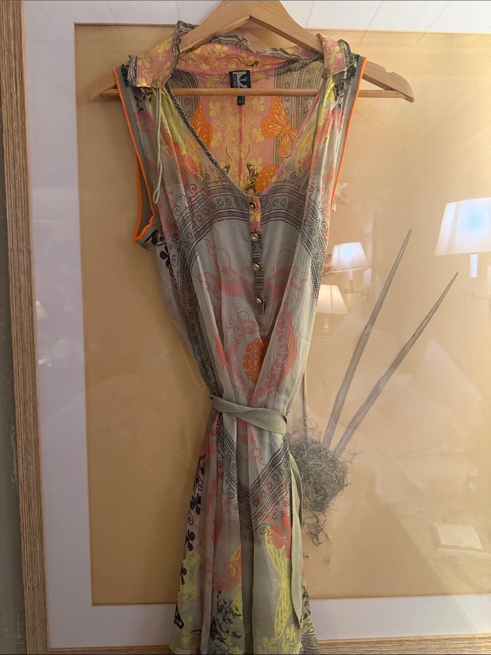 Tricot Chic V-Neck Midi Dress with Tie Belt - Gray & Orange Floral